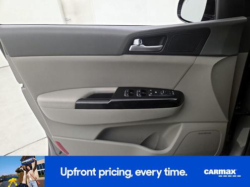 Gray 2018 Kia Sportage SX