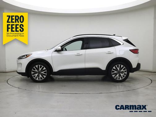 White 2022 Ford Escape Titanium