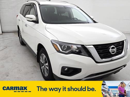 2020 Nissan Pathfinder SV