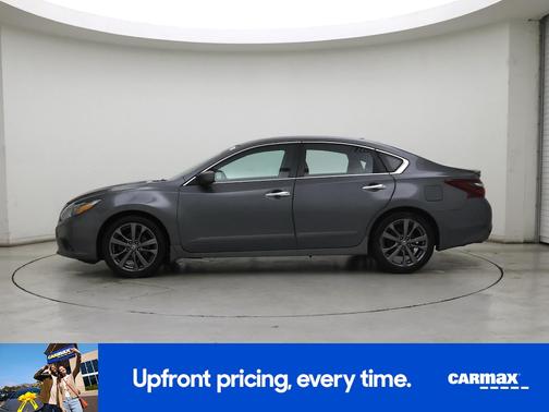 Gray 2018 Nissan Altima SR