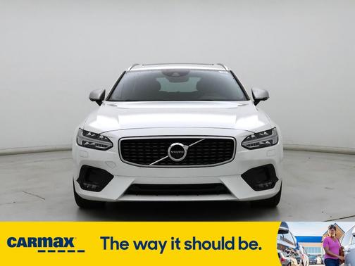 2019 Volvo V90 T6 R-Design
