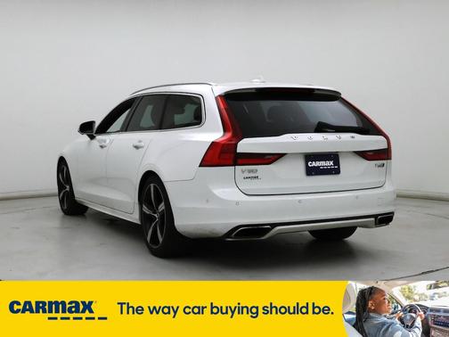 2019 Volvo V90 T6 R-Design