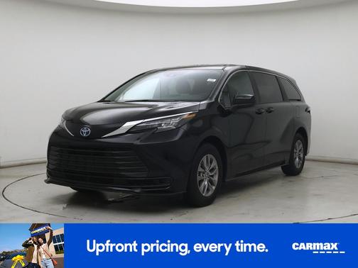 Black 2025 Toyota Sienna LE
