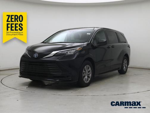 Black 2025 Toyota Sienna LE