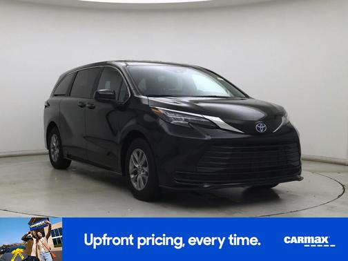 Black 2025 Toyota Sienna LE