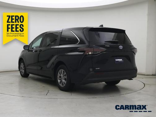 Black 2025 Toyota Sienna LE
