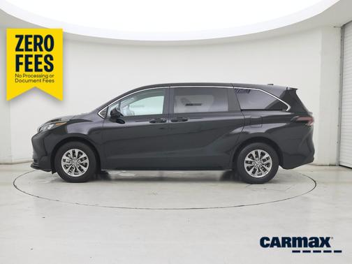Black 2025 Toyota Sienna LE