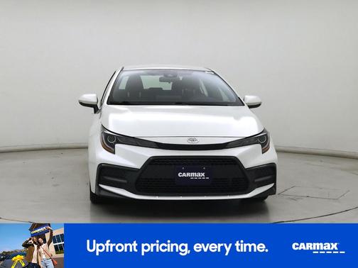 White 2021 Toyota Corolla SE