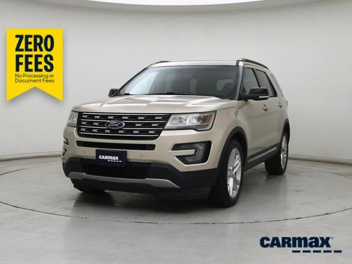 Gold 2017 Ford Explorer XLT