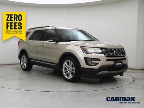 Gold 2017 Ford Explorer XLT