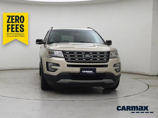 Gold 2017 Ford Explorer XLT