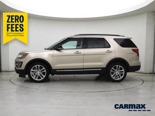 Gold 2017 Ford Explorer XLT