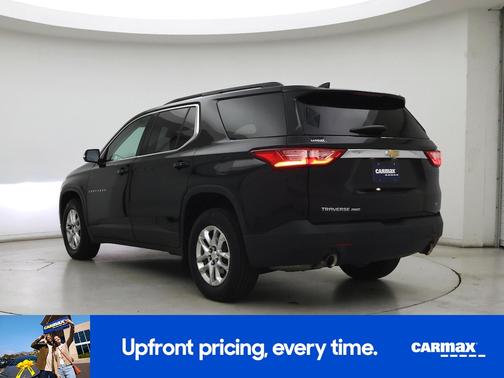 Black 2020 Chevrolet Traverse LT Cloth