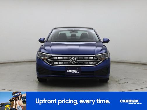 Blue 2022 Volkswagen Jetta SE