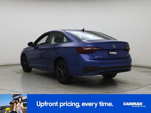 Blue 2022 Volkswagen Jetta SE
