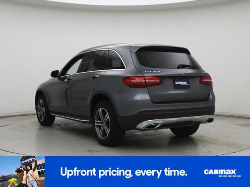 Gray 2019 Mercedes-Benz GLC 300