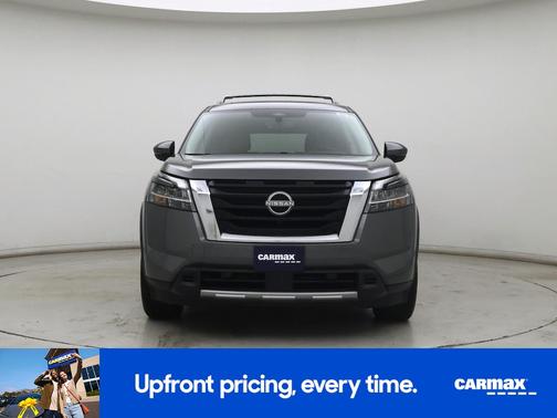 Gray 2023 Nissan Pathfinder Platinum