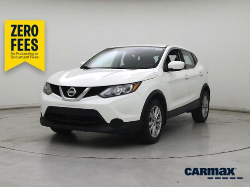 White 2017 Nissan Rogue Sport S