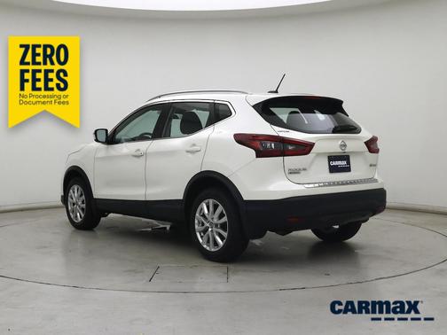 White 2021 Nissan Rogue Sport SV