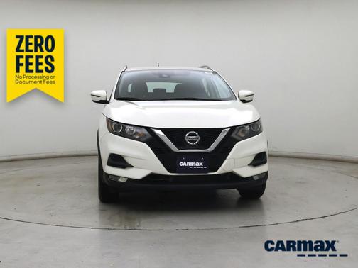White 2021 Nissan Rogue Sport SV