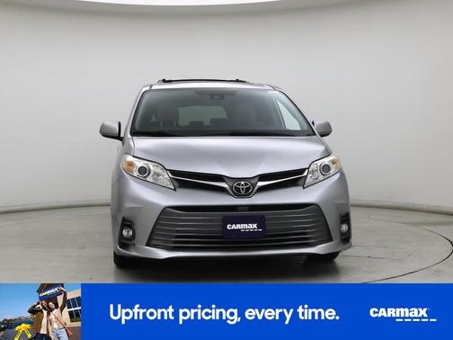 2019 Toyota Sienna XLE