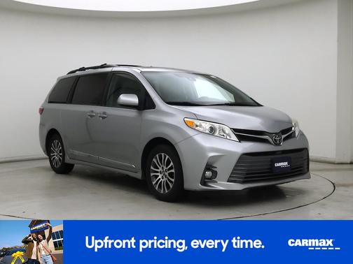 2019 Toyota Sienna XLE