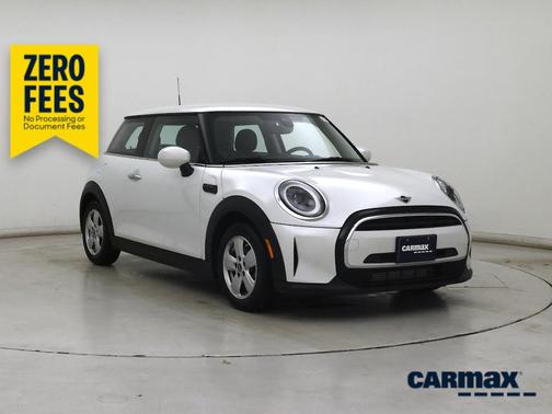 White 2024 MINI Hardtop