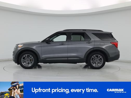 Gray 2022 Ford Explorer XLT