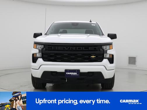 White 2025 Chevrolet Silverado 1500 Custom