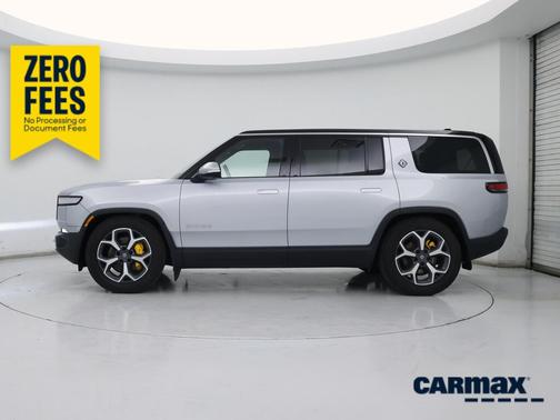 Silver 2023 Rivian R1S Adventure Quad-Motor Large