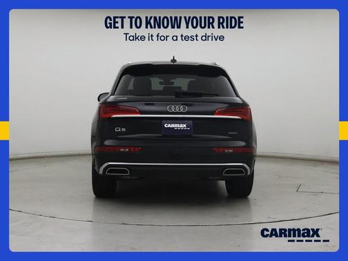 Black 2024 Audi Q5 S-Line Premium Plus