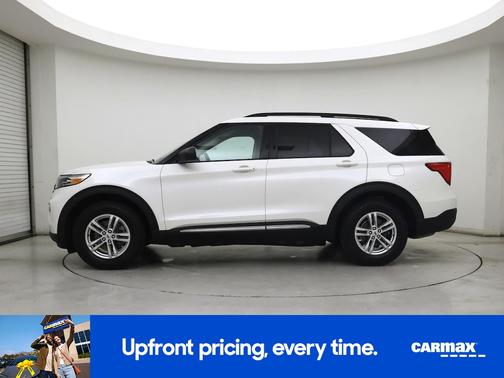 White 2020 Ford Explorer XLT