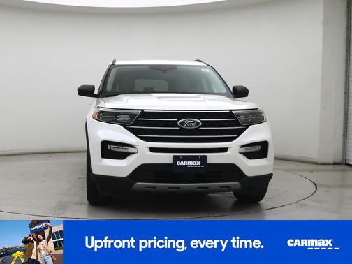 White 2020 Ford Explorer XLT