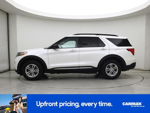 White 2020 Ford Explorer XLT