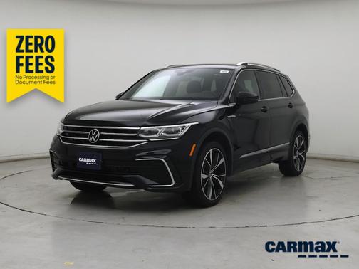 Black 2022 Volkswagen Tiguan SEL R-Line