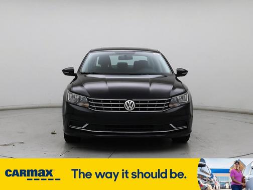 2018 Volkswagen Passat SE