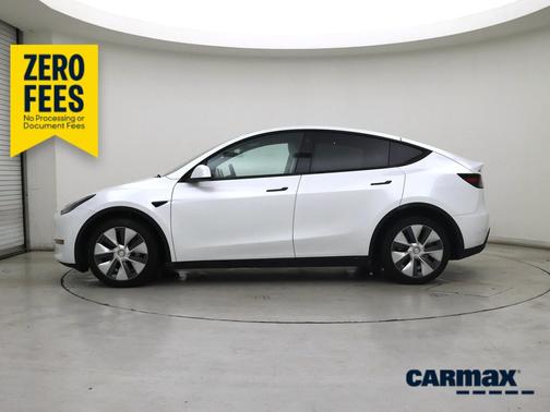 White 2023 Tesla Model Y Long Range