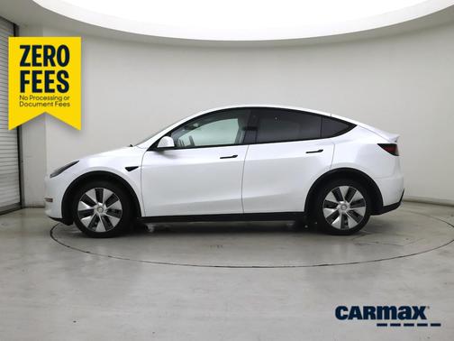 White 2023 Tesla Model Y Long Range