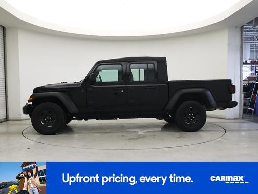 2023 Jeep Gladiator Sport