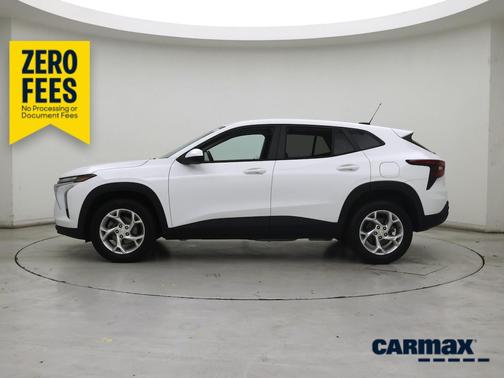 White 2024 Chevrolet Trax LS