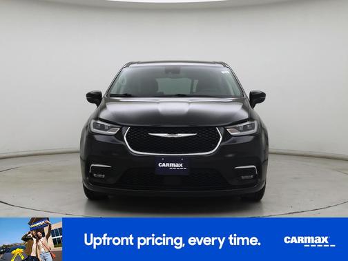 Black 2023 Chrysler Pacifica Touring L