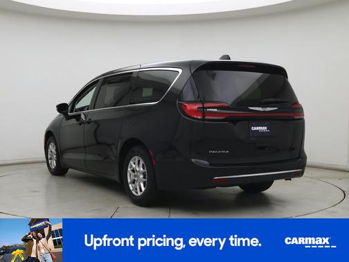 Black 2023 Chrysler Pacifica Touring L