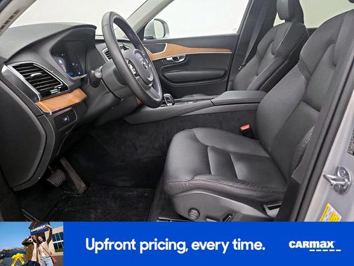 2024 Volvo XC90 B6 Plus Bright Theme