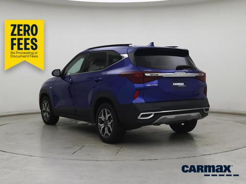 Blue 2022 Kia Seltos EX