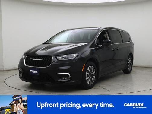 Black 2022 Chrysler Pacifica Hybrid Touring L