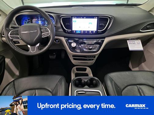 Black 2022 Chrysler Pacifica Hybrid Touring L