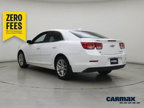 White 2016 Chevrolet Malibu Limited LT