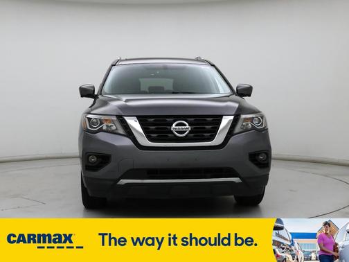 2017 Nissan Pathfinder Platinum