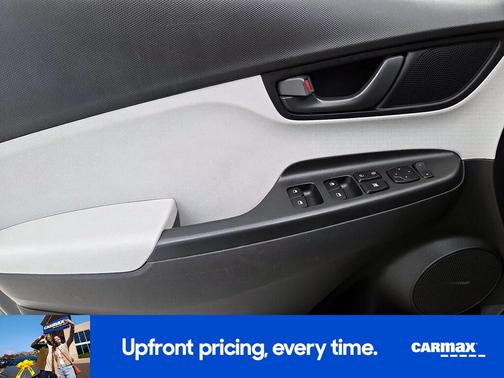 2022 Hyundai KONA SE