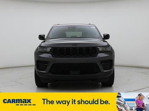 2022 Jeep Grand Cherokee Altitude